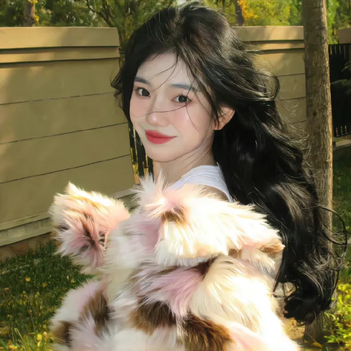 一个人看的视频www_高圆圆